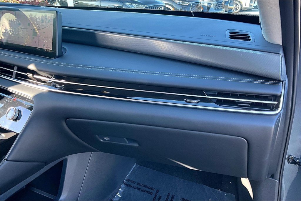 Certified 2027 INFINITI QX60 Luxe w/ Cargo Package AWD/4WD image 27