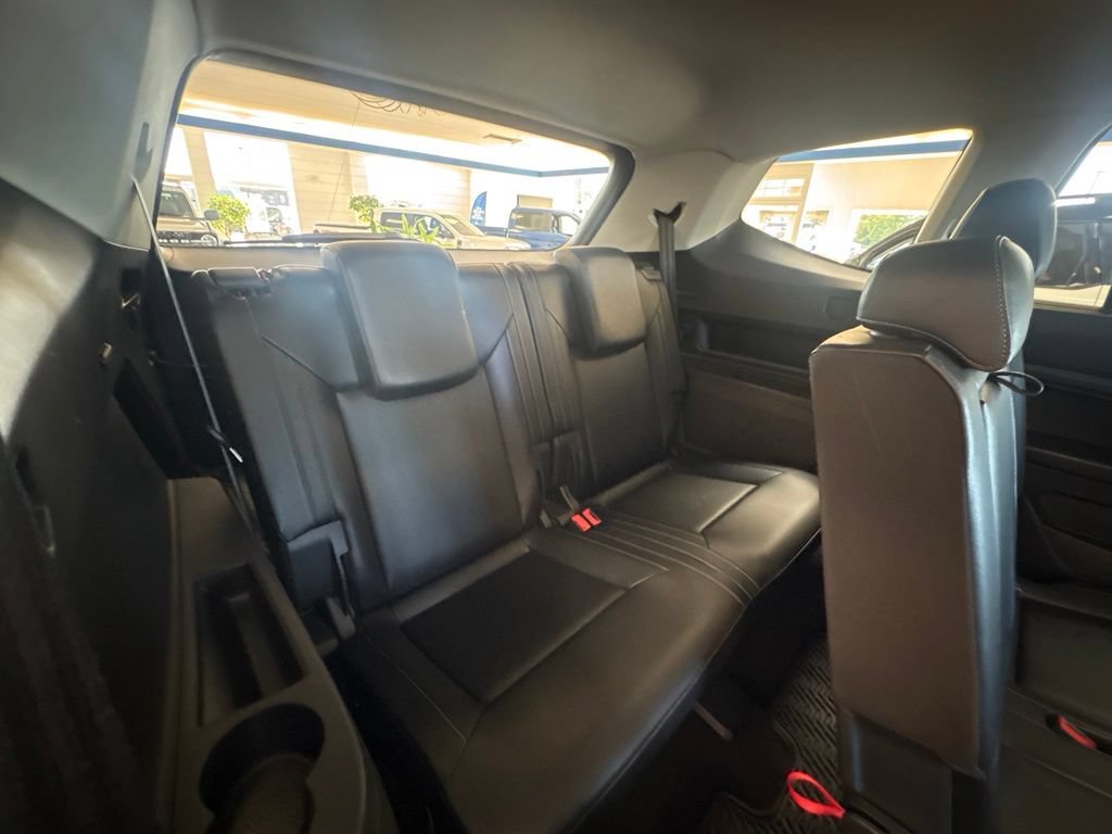 Used 2018 Volkswagen Atlas SEL w/ R-Line Package AWD/4WD image 27