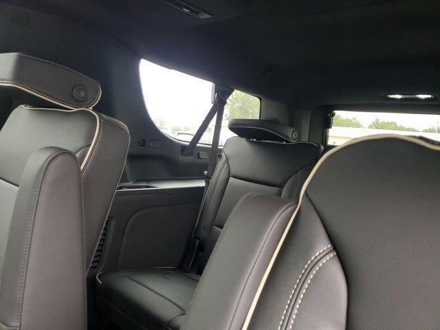 New 2026 GMC Yukon XL Elevation w/ Elevation Premium Package RWD image 11