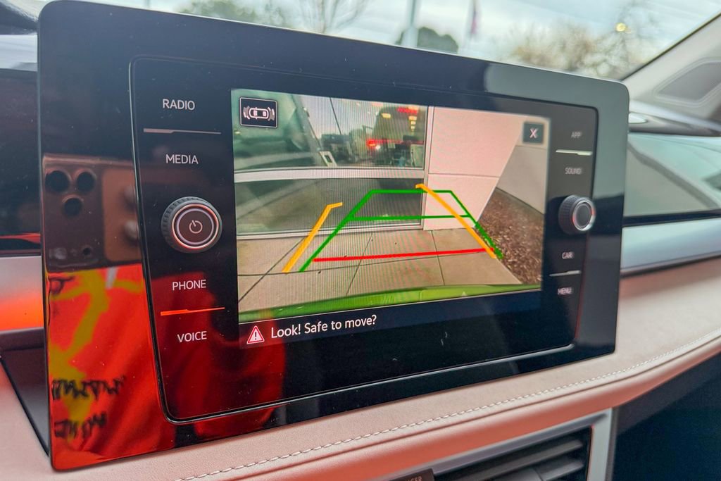 New 2026 Volkswagen Taos SE image 20