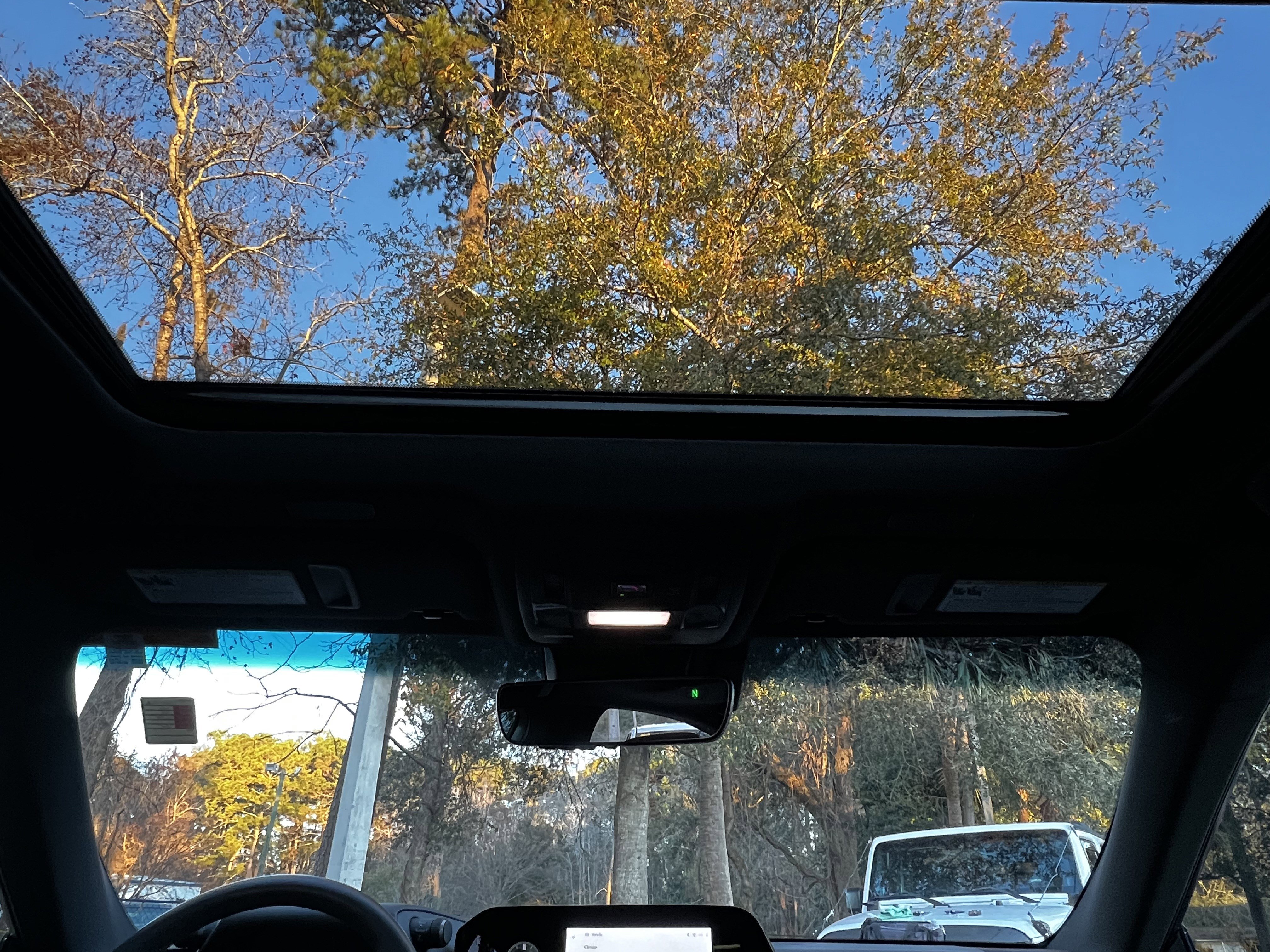 Used 2024 Lexus ES 350 w/ Premium Package image 36