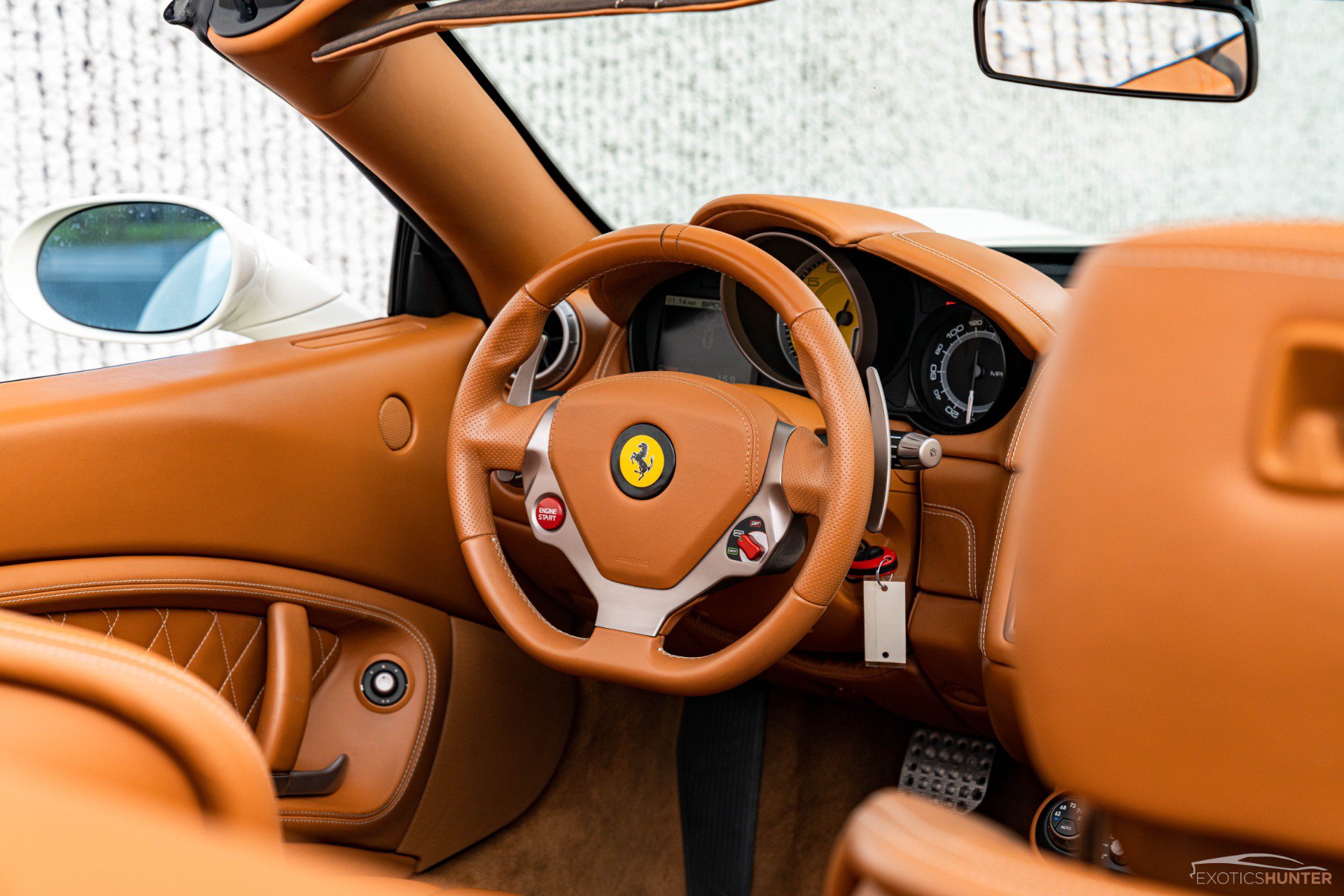 Used 2011 Ferrari California RWD image 2