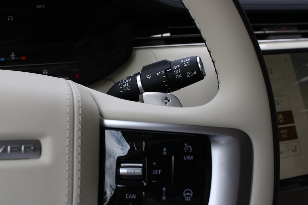New 2026 Land Rover Range Rover SE AWD/4WD image 19