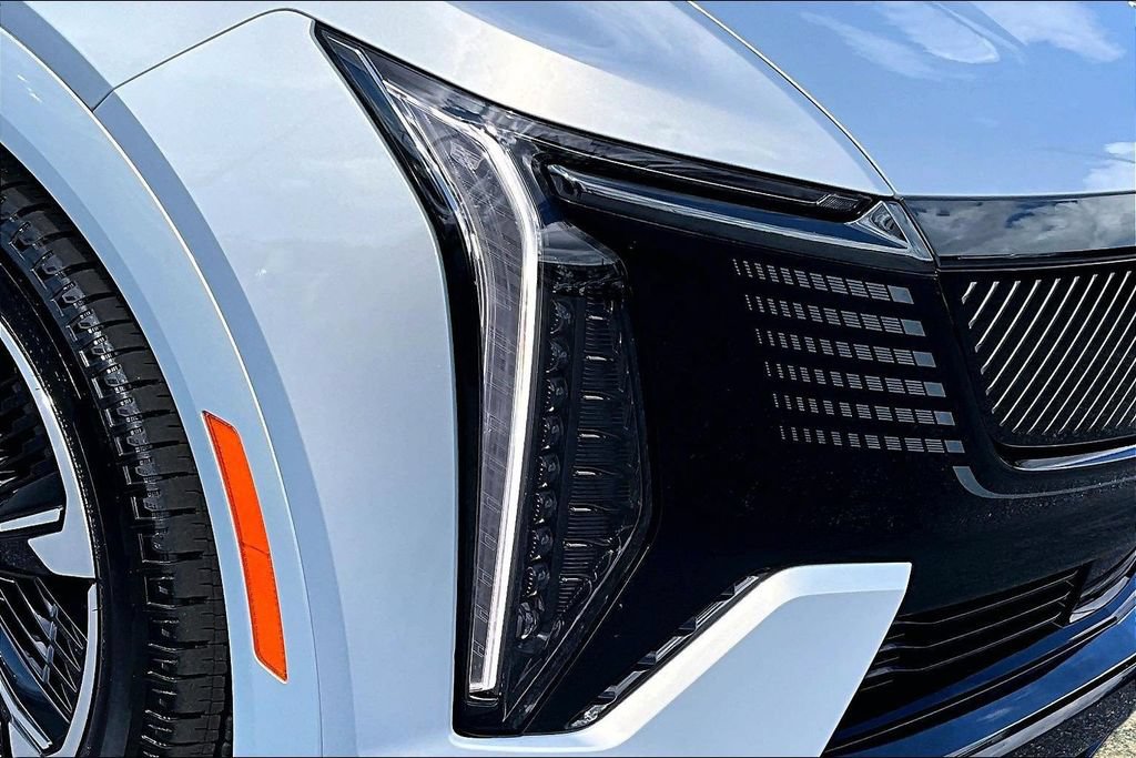 Certified 2025 Cadillac Escalade IQ Sport 2 AWD/4WD image 31