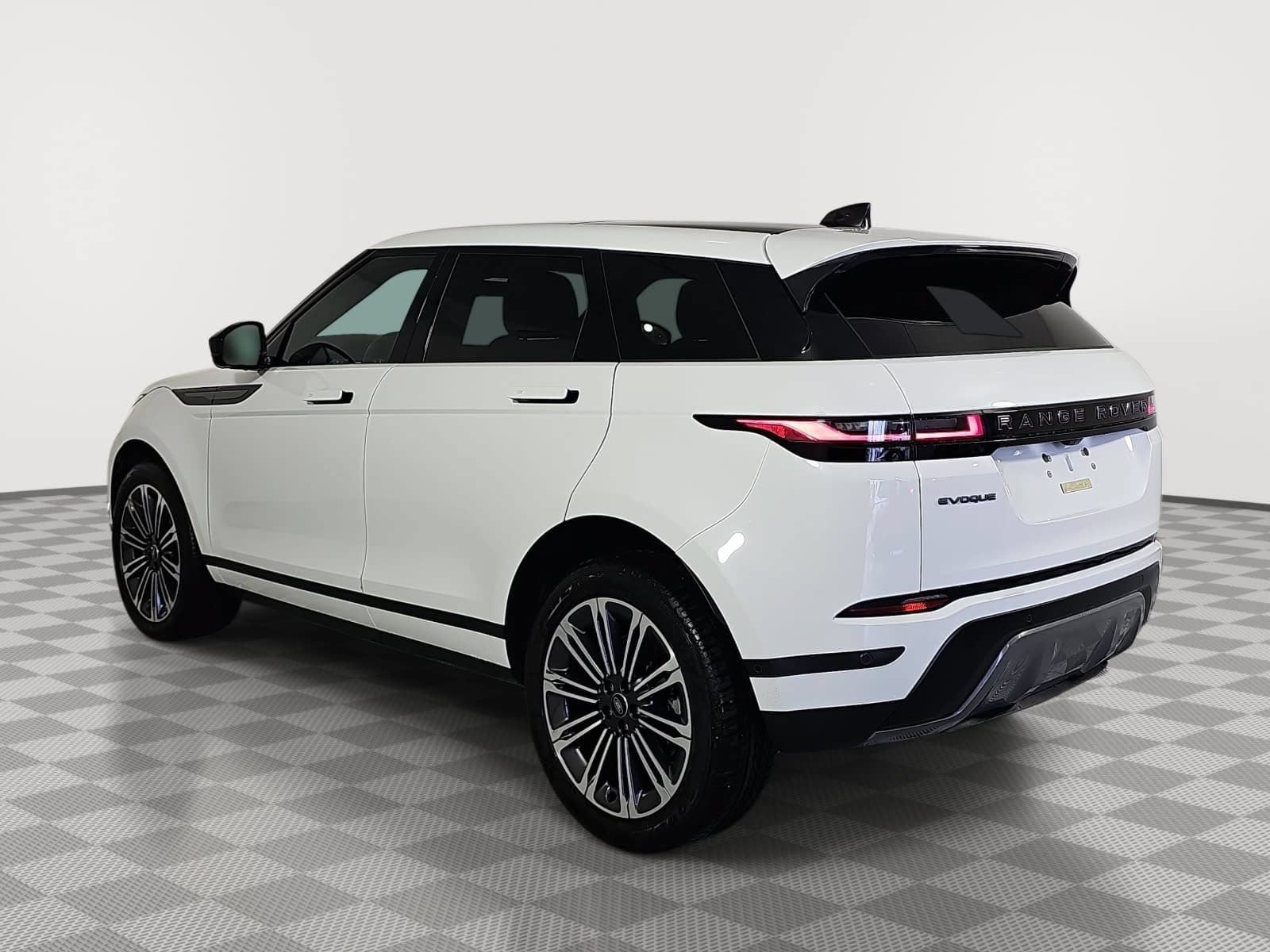 Used 2024 Land Rover Range Rover Evoque S AWD/4WD image 6