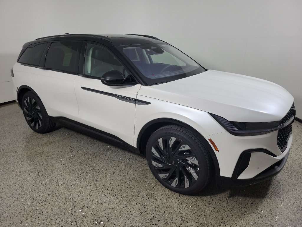 New 2026 Lincoln Nautilus Reserve AWD/4WD image 34