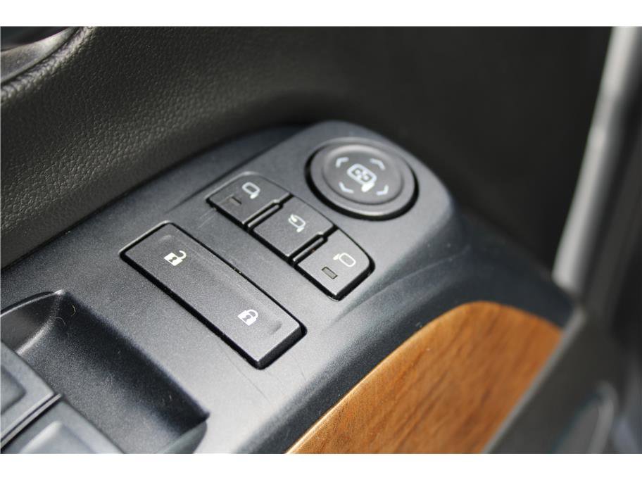 Used 2018 Chevrolet Silverado 3500 LTZ w/ Duramax Plus Package image 15