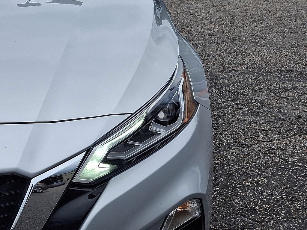 Used 2022 Nissan Altima 2.5 SL FWD image 23