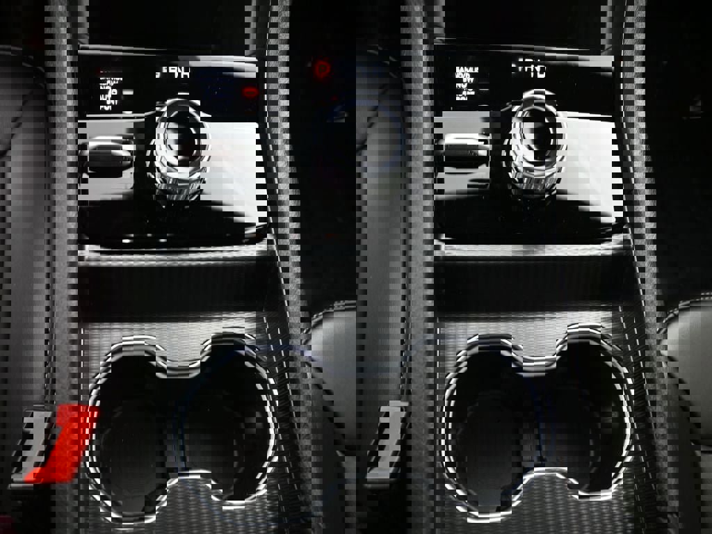 New 2025 Jeep Grand Cherokee Limited w/ Black Appearance Package image 19