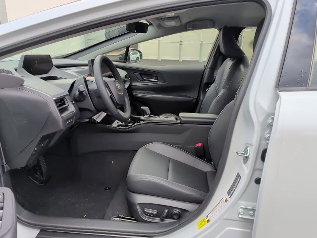 New 2026 Toyota Prius Plug-In Hybrid FWD image 12