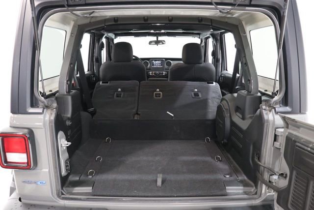 Used 2023 Jeep Wrangler Unlimited w/ Cold Weather Group image 33