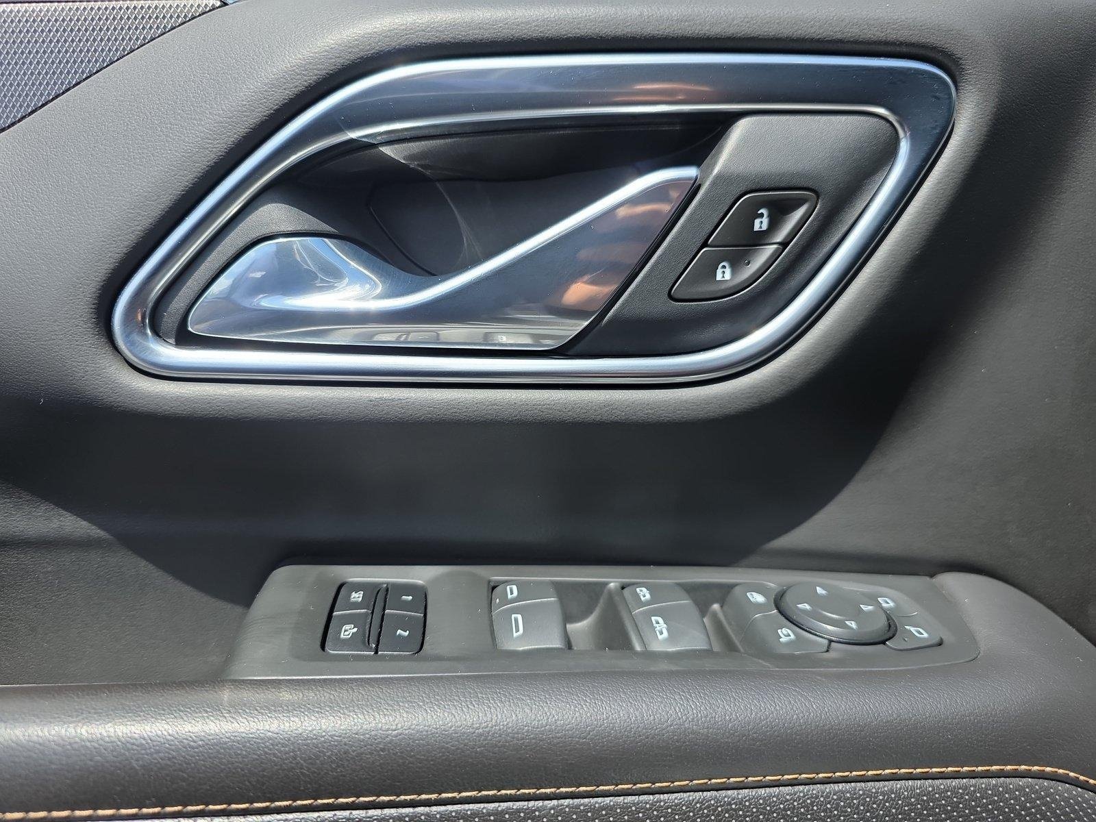 Certified 2021 GMC Yukon AT4 w/ AT4 Premium Plus Package AWD/4WD image 21