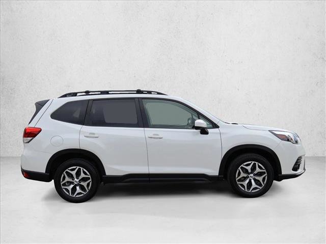 Certified 2024 Subaru Forester Premium AWD/4WD image 4