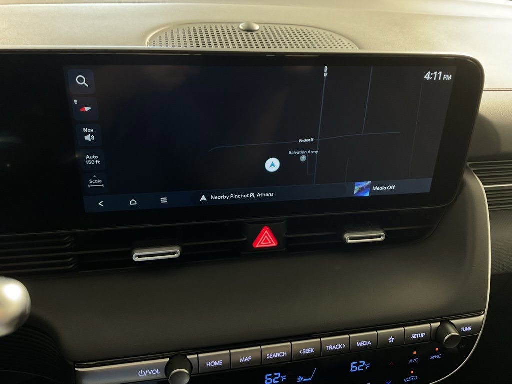 New 2025 Hyundai Ioniq 5 SEL AWD/4WD image 2
