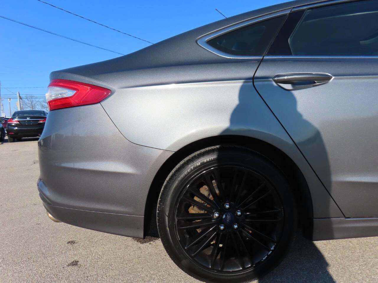 Used 2014 Ford Fusion SE w/ Equipment Group 202A image 21