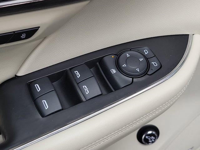 Used 2022 Buick Envision Avenir w/ Technology Package II image 20