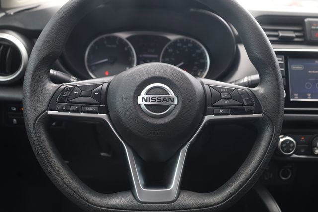 Used 2021 Nissan Versa S FWD image 11