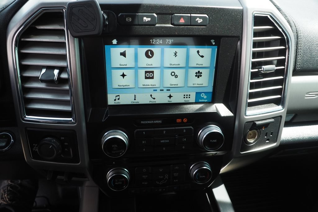Used 2017 Ford F250 Platinum w/ FX4 Off-Road Package AWD/4WD image 24