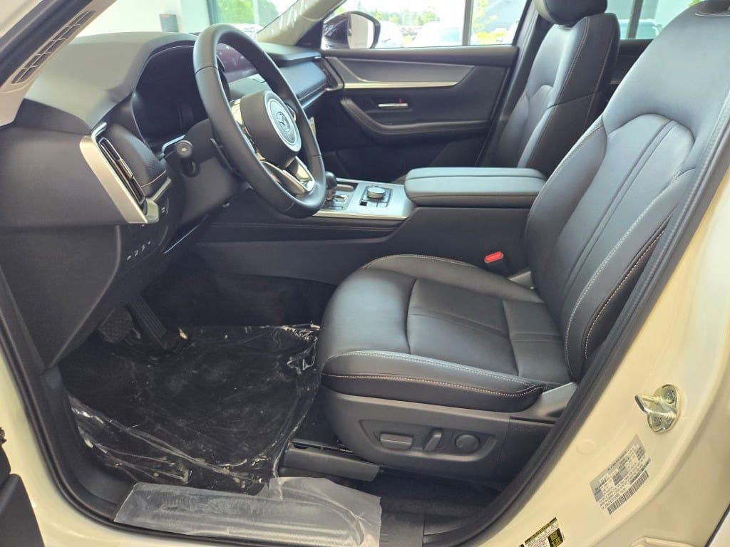 New 2025 MAZDA CX-70 3.3 Turbo w/ Premium Package image 16