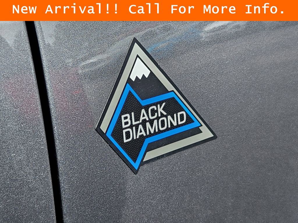 Used 2024 Ford Bronco Black Diamond image 10