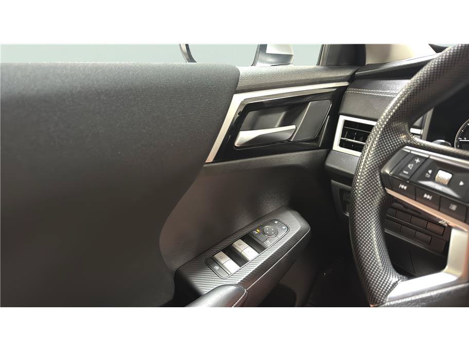 Used 2025 Mitsubishi Outlander ES FWD image 38