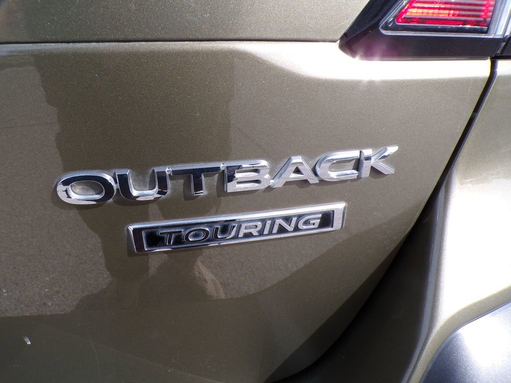 Used 2023 Subaru Outback Touring AWD/4WD image 7