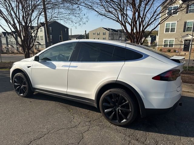 Used 2017 Tesla Model X 75D AWD/4WD image 7