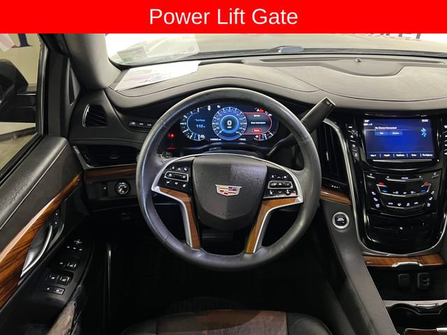 Used 2017 Cadillac Escalade Premium Luxury AWD/4WD image 13