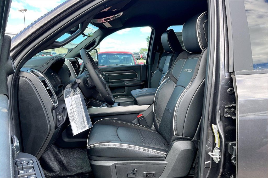 New 2027 RAM 3500 Tradesman AWD/4WD image 9