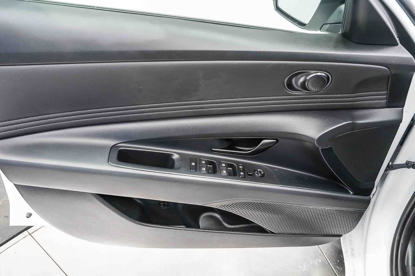 Used 2026 Hyundai Elantra Sport FWD image 21