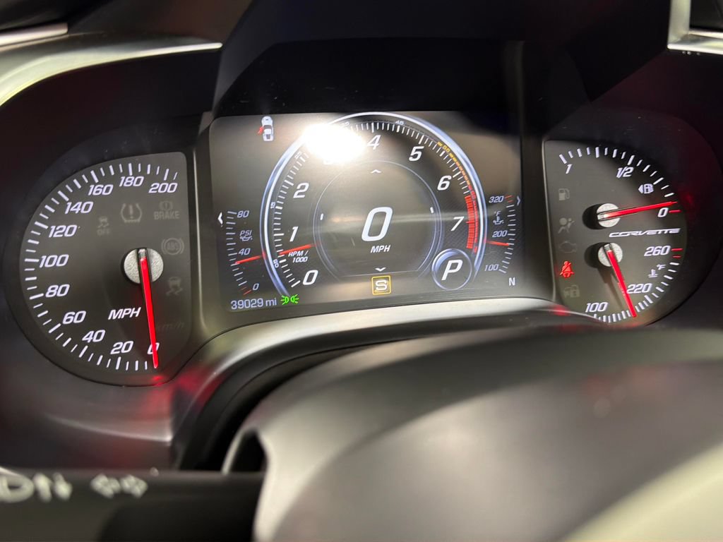 Used 2019 Chevrolet Corvette Stingray Convertible w/ Battery Protection Package RWD image 24