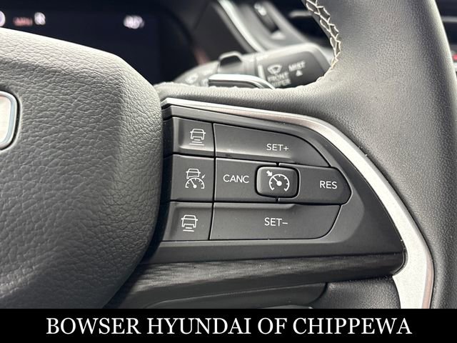 Used 2023 Jeep Grand Cherokee L Laredo AWD/4WD image 17