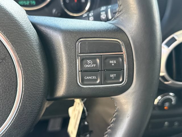 Used 2014 Jeep Wrangler Unlimited Sahara w/ Max Tow Package AWD/4WD image 16