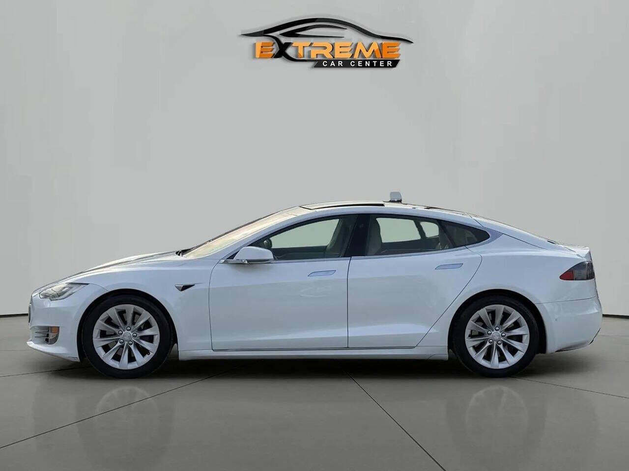 Used 2016 Tesla Model S 75D image 4