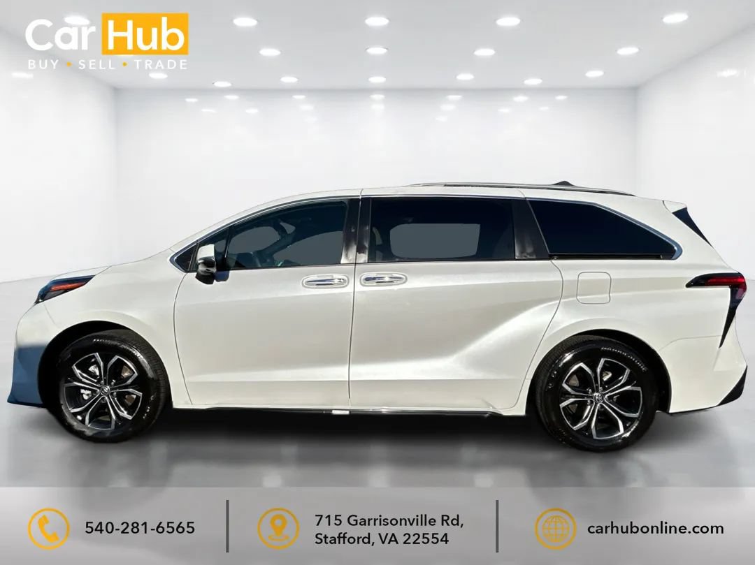 Used 2026 Toyota Sienna Platinum AWD/4WD image 8