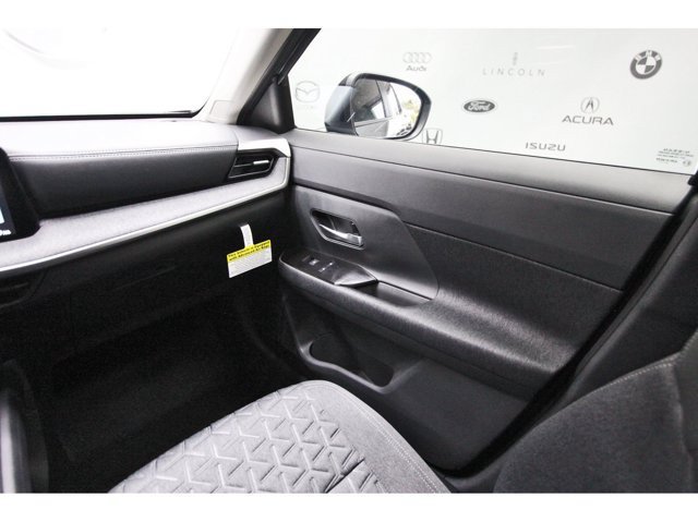 New 2027 Nissan Kicks SV w/ Cold Weather Package FWD image 8