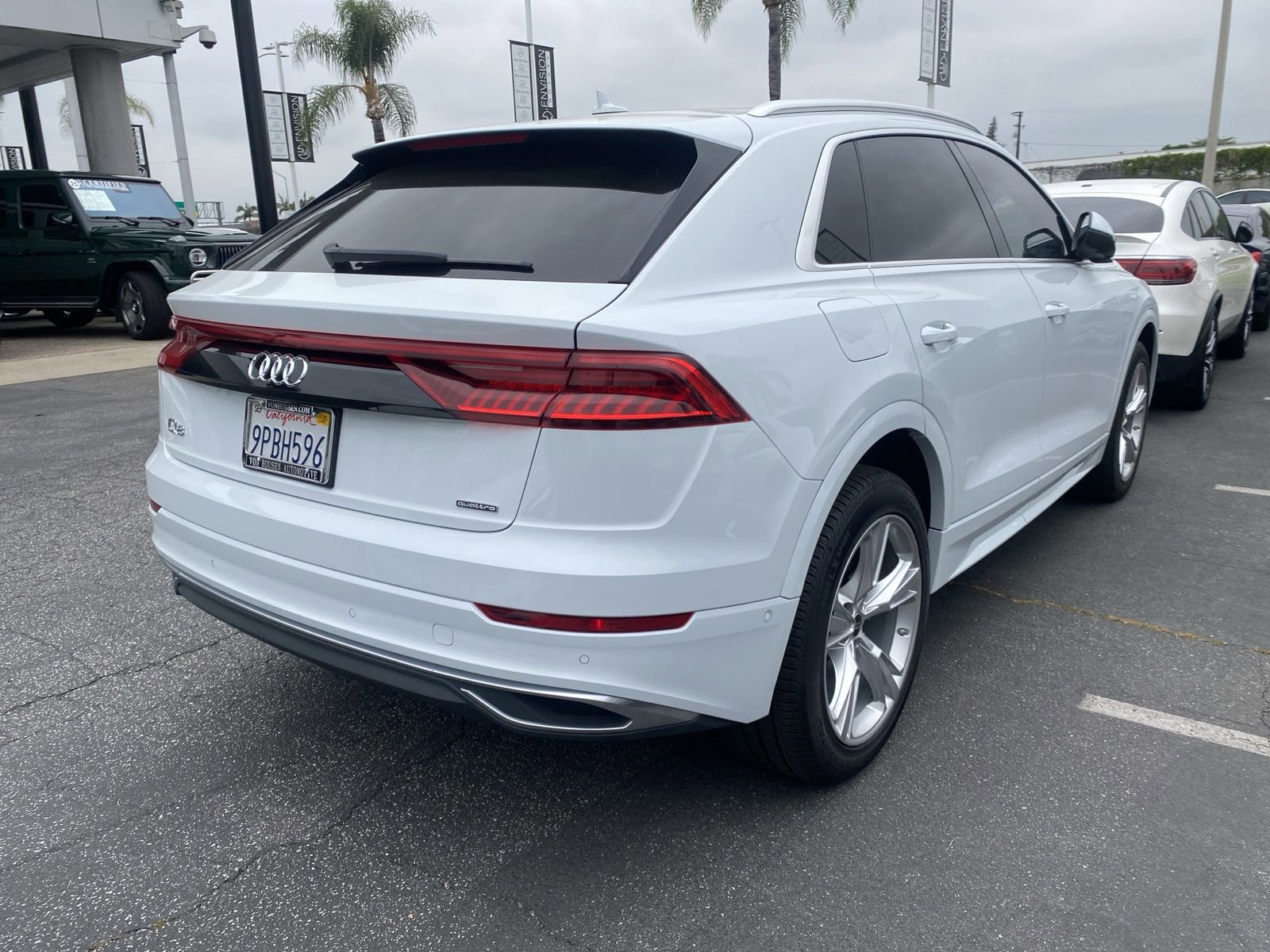Used 2023 Audi Q8 Premium AWD/4WD image 3