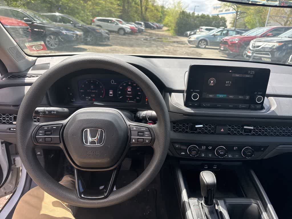 Certified 2023 Honda Accord EX image 33