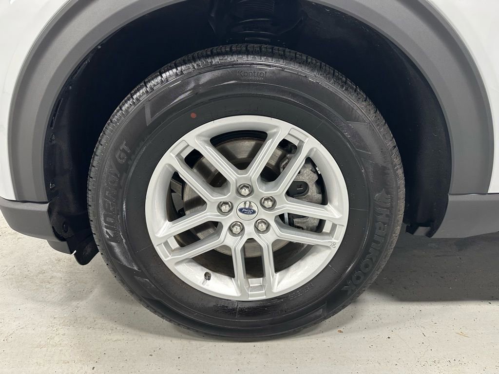 Used 2025 Ford Explorer Active image 68