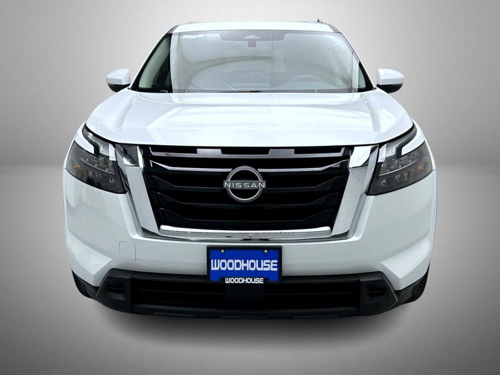 New 2025 Nissan Pathfinder SV w/ SV Premium Package image 2