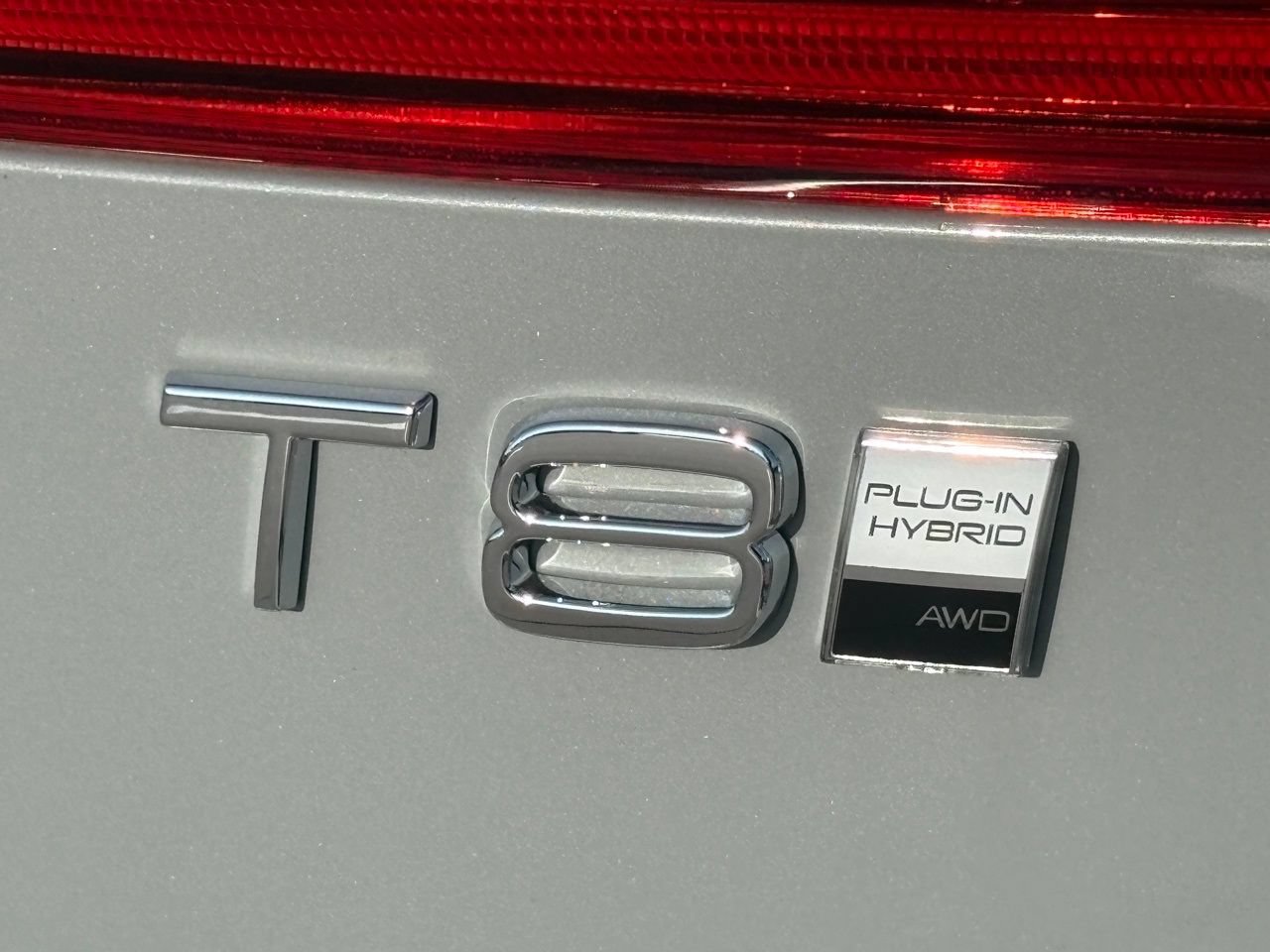 New 2026 Volvo XC60 T8 Ultra w/ Protection Package Premier AWD/4WD image 8