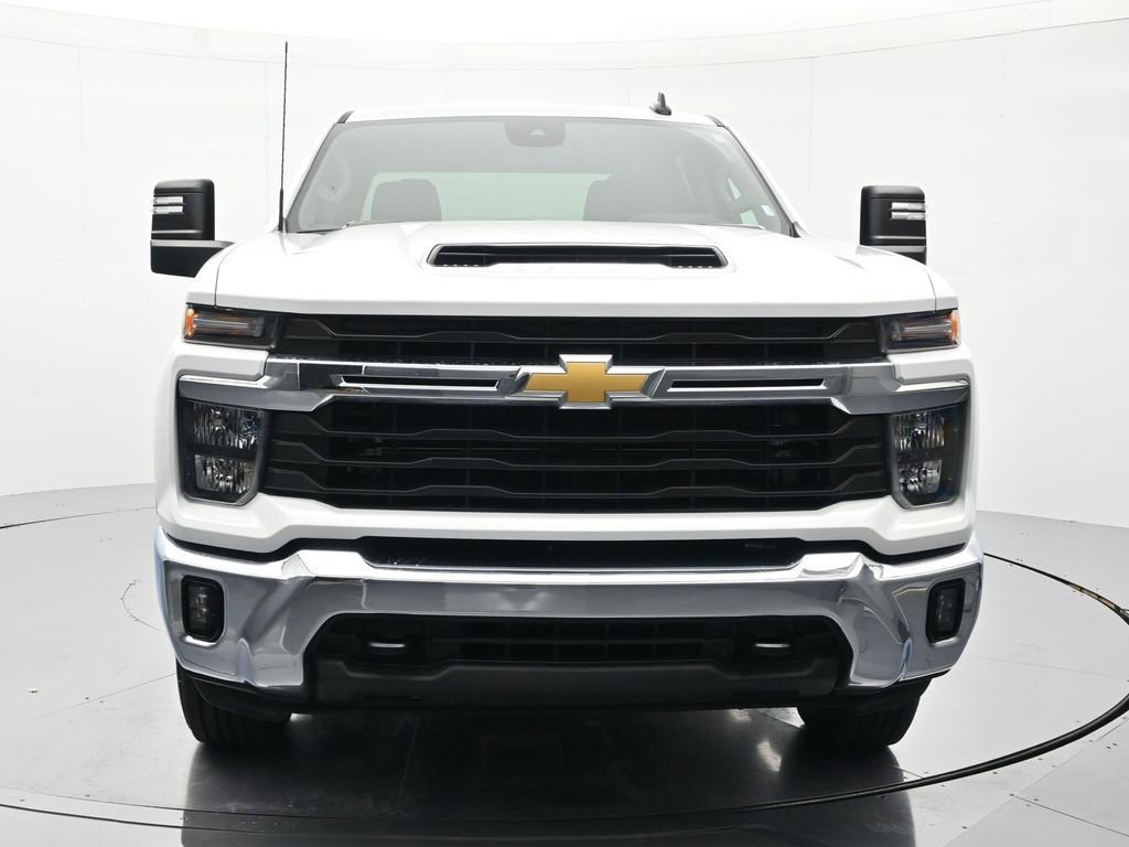 Used 2025 Chevrolet Silverado 2500 LT w/ Convenience Package AWD/4WD image 2