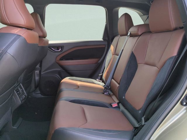 Used 2025 Subaru Forester Touring w/ Popular Package - Touring AWD/4WD image 10