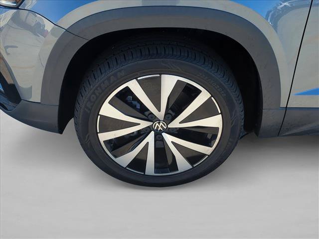 Used 2022 Volkswagen Taos SE FWD image 24