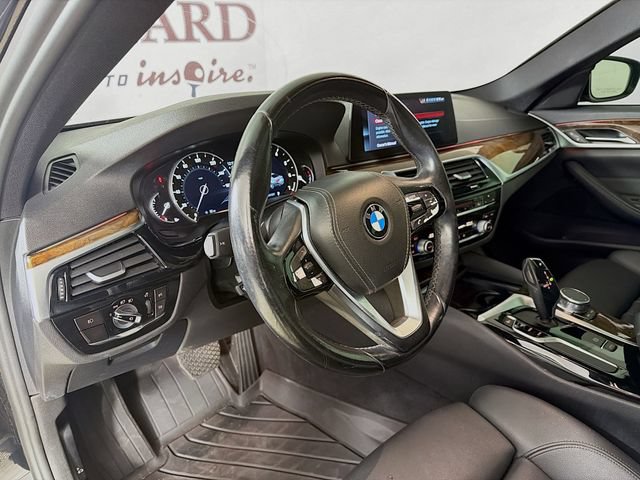 Used 2017 BMW 530i RWD image 11