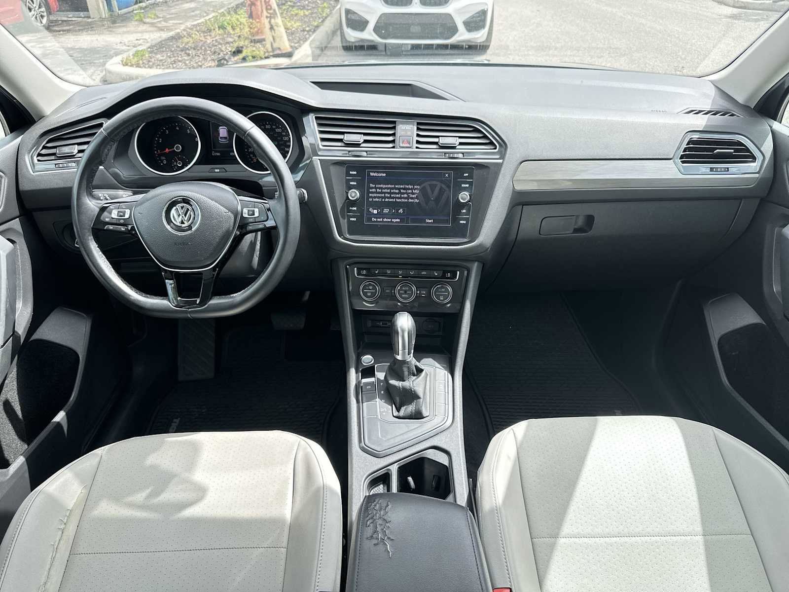 Used 2019 Volkswagen Tiguan SE FWD image 14