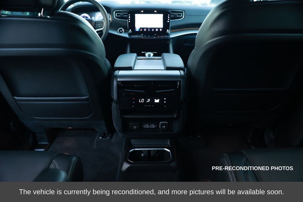 Used 2024 Jeep Wagoneer Series II image 34