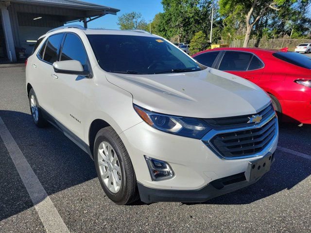Used 2018 Chevrolet Equinox LT w/ Sun & Infotainment Package image 2