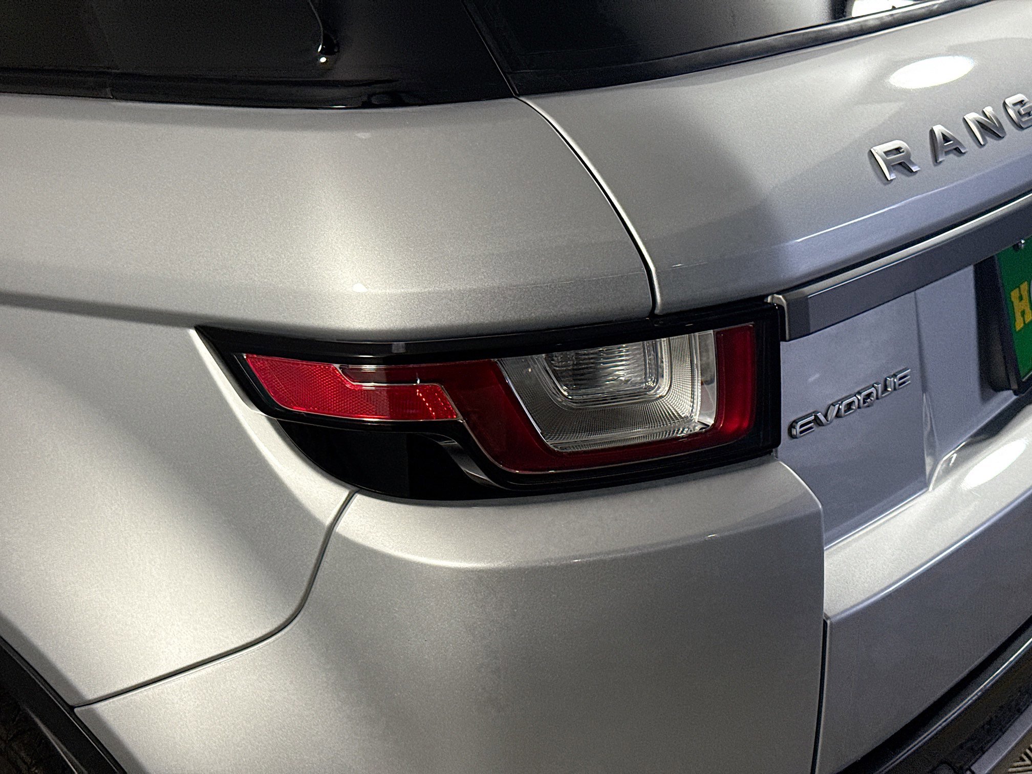 Used 2018 Land Rover Range Rover Evoque SE AWD/4WD image 36