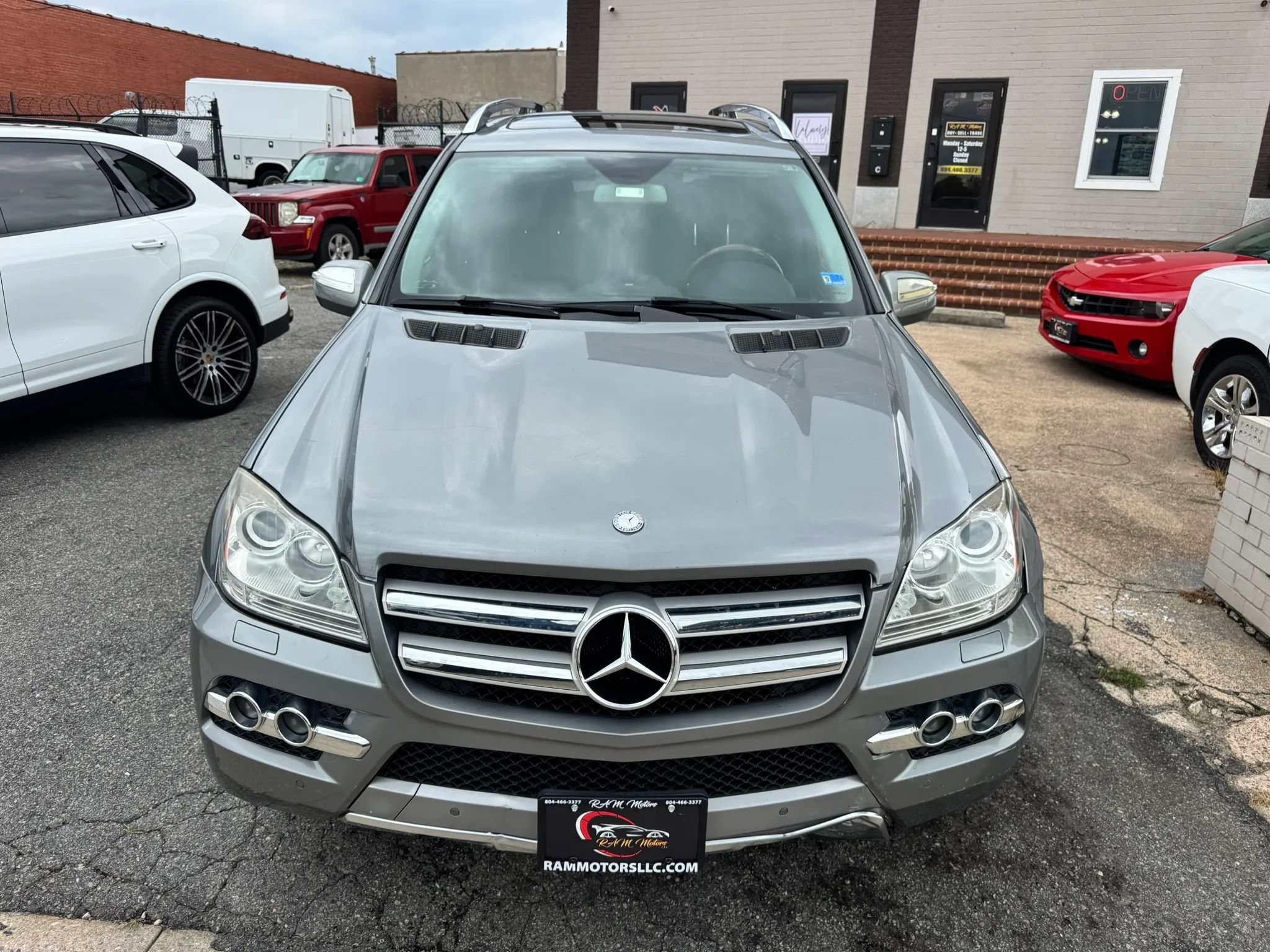 Used 2010 Mercedes-Benz GL 450 4MATIC image 9